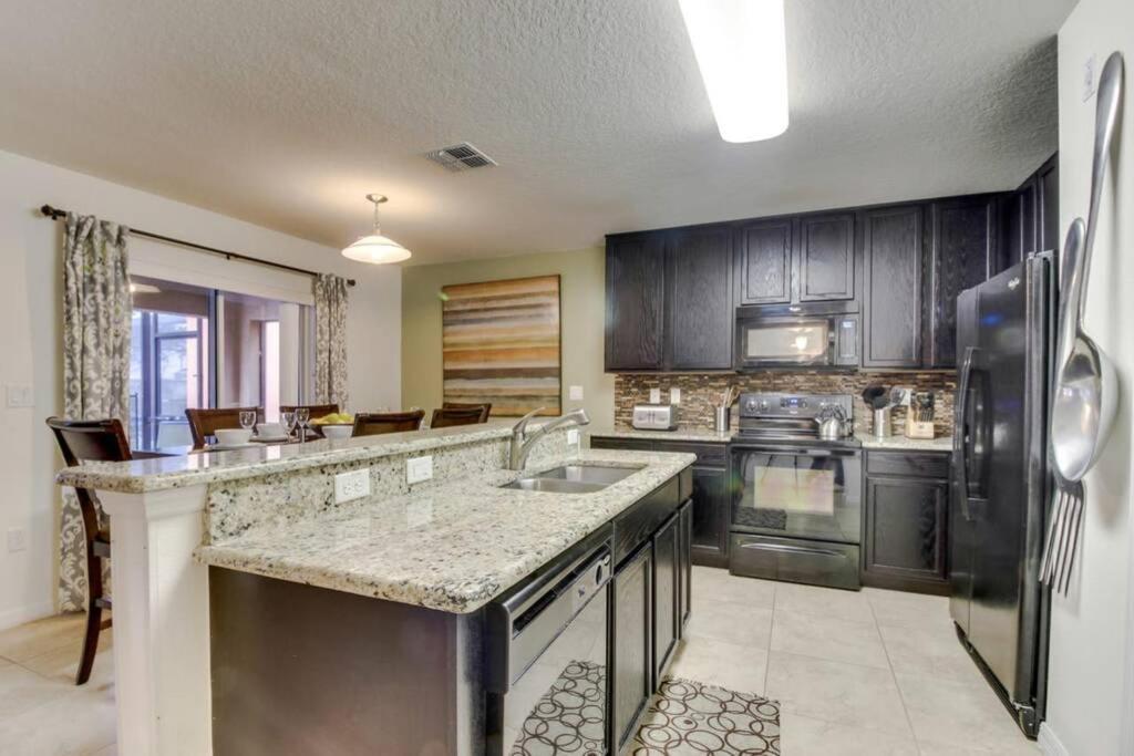 4 Bedroom Quiet Pool Home 키시미 외부 사진
