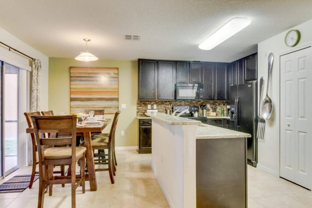 4 Bedroom Quiet Pool Home 키시미 외부 사진