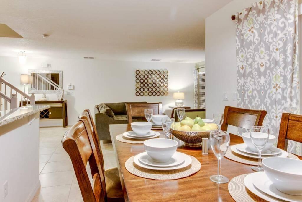 4 Bedroom Quiet Pool Home 키시미 외부 사진